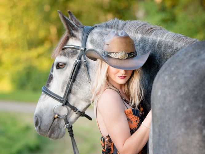 Keileigh and Cloudy's Haddo House dream shoot