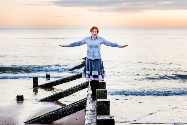 becominghappy - Birgit Itse's first published book
